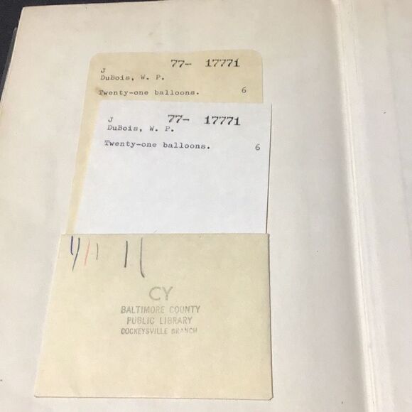 Vintage copy of The Twenty One Balloons cover damage shown - Picture 11 of 12